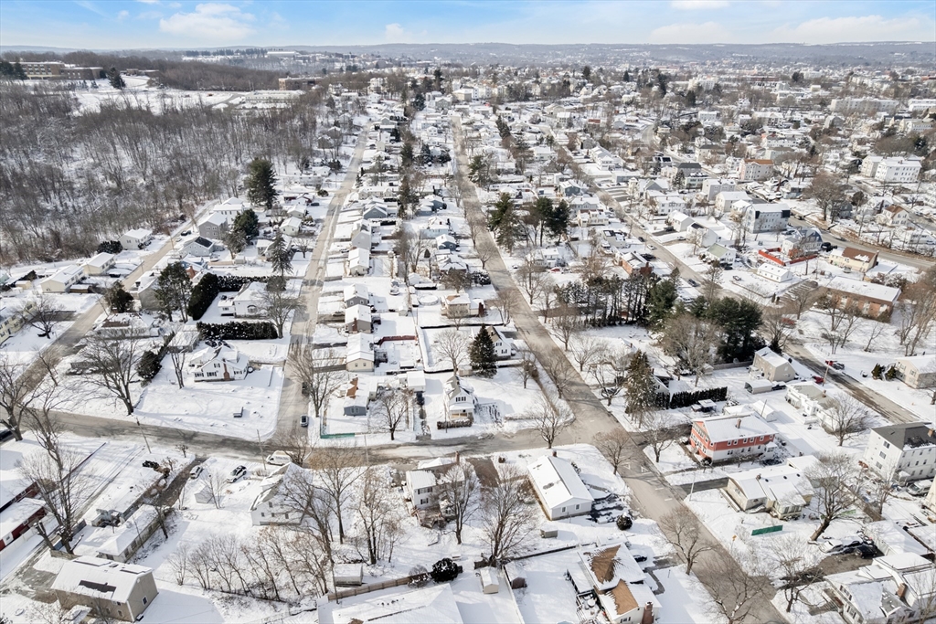 5 Everton Avenue Worcester, MA 01604 - Photo 32 of 36