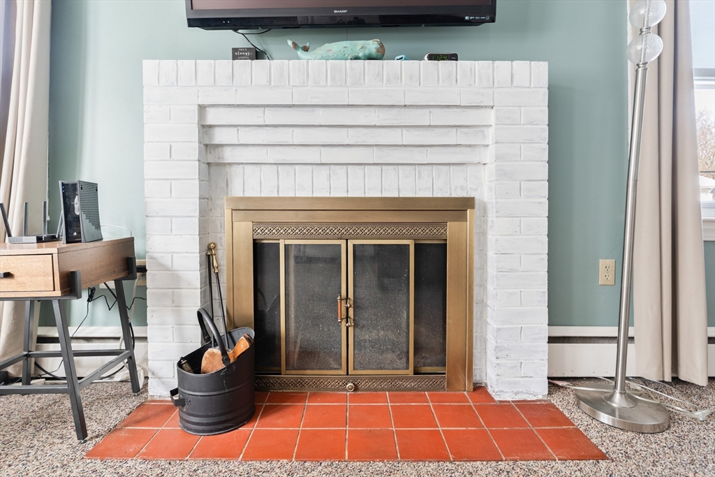 5 Everton Avenue Worcester, MA 01604 - Photo 9 of 36