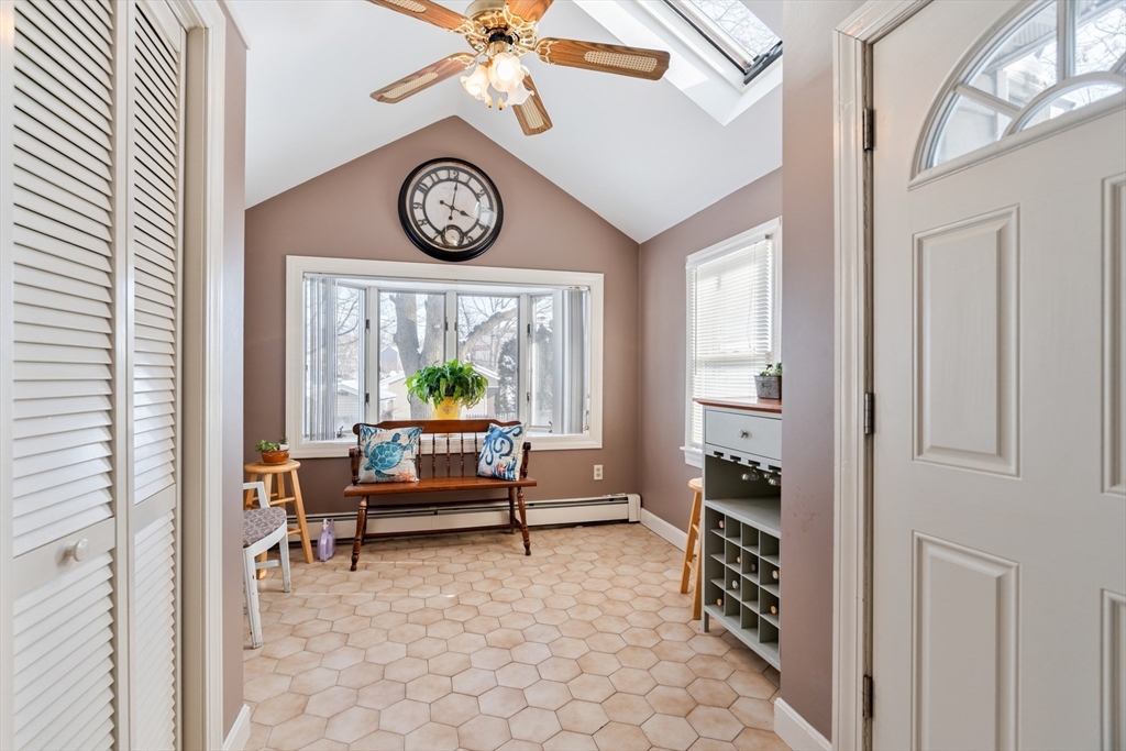 5 Everton Avenue Worcester, MA 01604 - Photo 10 of 36