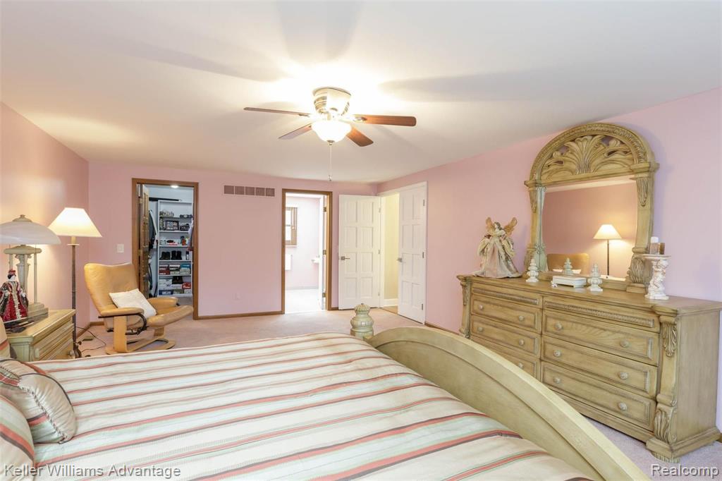 25325 Rutledge Crossing Farmington Hills, MI 48335 - Photo 23 of 56