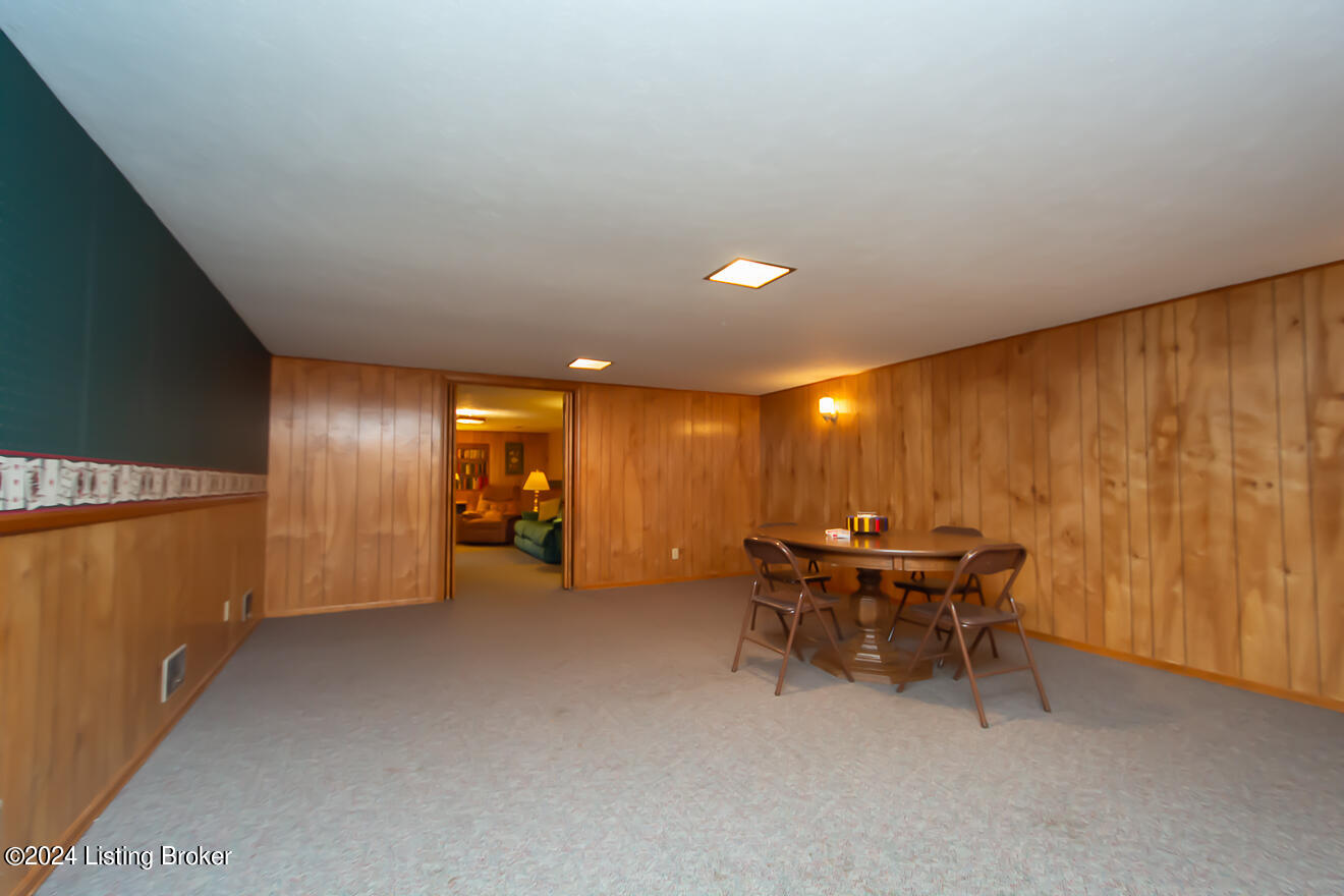 4105 Wimpole Road Louisville, KY 40218 - Photo 31 of 43 Game Room