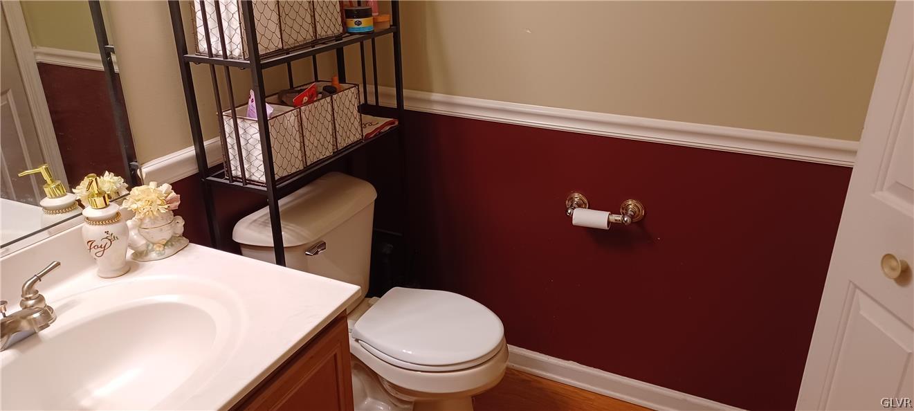 4016 Reeve Drive Bethlehem, PA 18020 - Photo 5 of 5 Powder Room