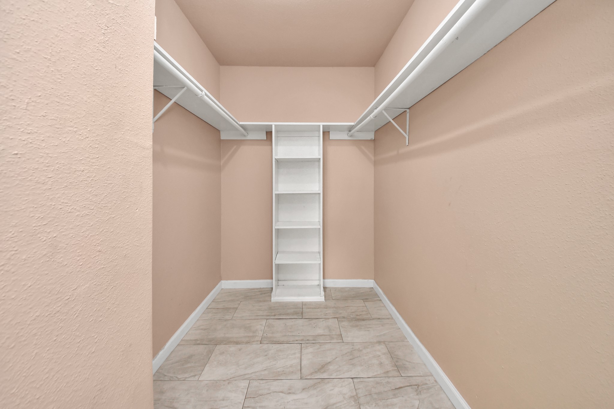 6161 Reims Road, Unit 1203 Houston, TX 77036 - Photo 22 of 34 Gallery Image 22