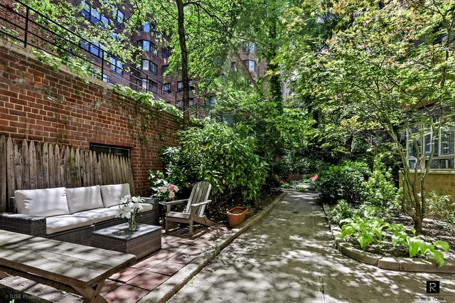 $1,225,000 | 440 East 56th Street, Unit 1G | Sutton Place