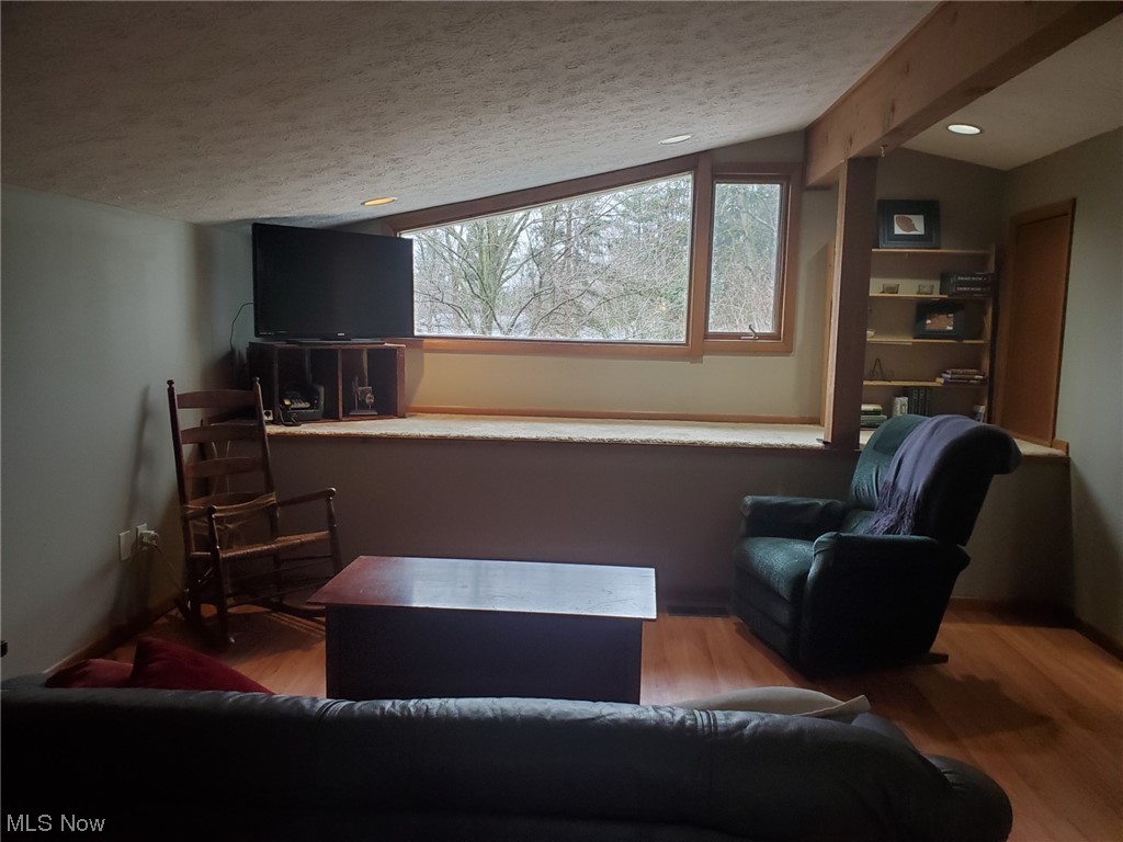 460 Aurora Hudson Road Aurora, OH 44202 - Photo 22 of 44 SPACIOUS LIVING AREA UPSTAIRS . 2 BEDROOMS AND OFFICE.