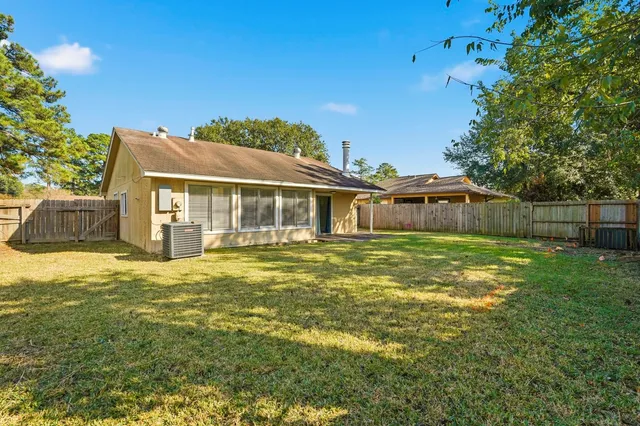 $1,660 | 16235 Cutten Road, Houston, TX 77070