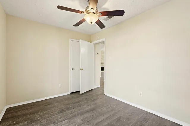 $1,660 | 16235 Cutten Road, Houston, TX 77070