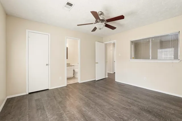 $1,660 | 16235 Cutten Road, Houston, TX 77070