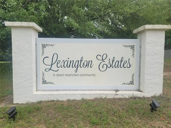 a sign that is on the side of the road