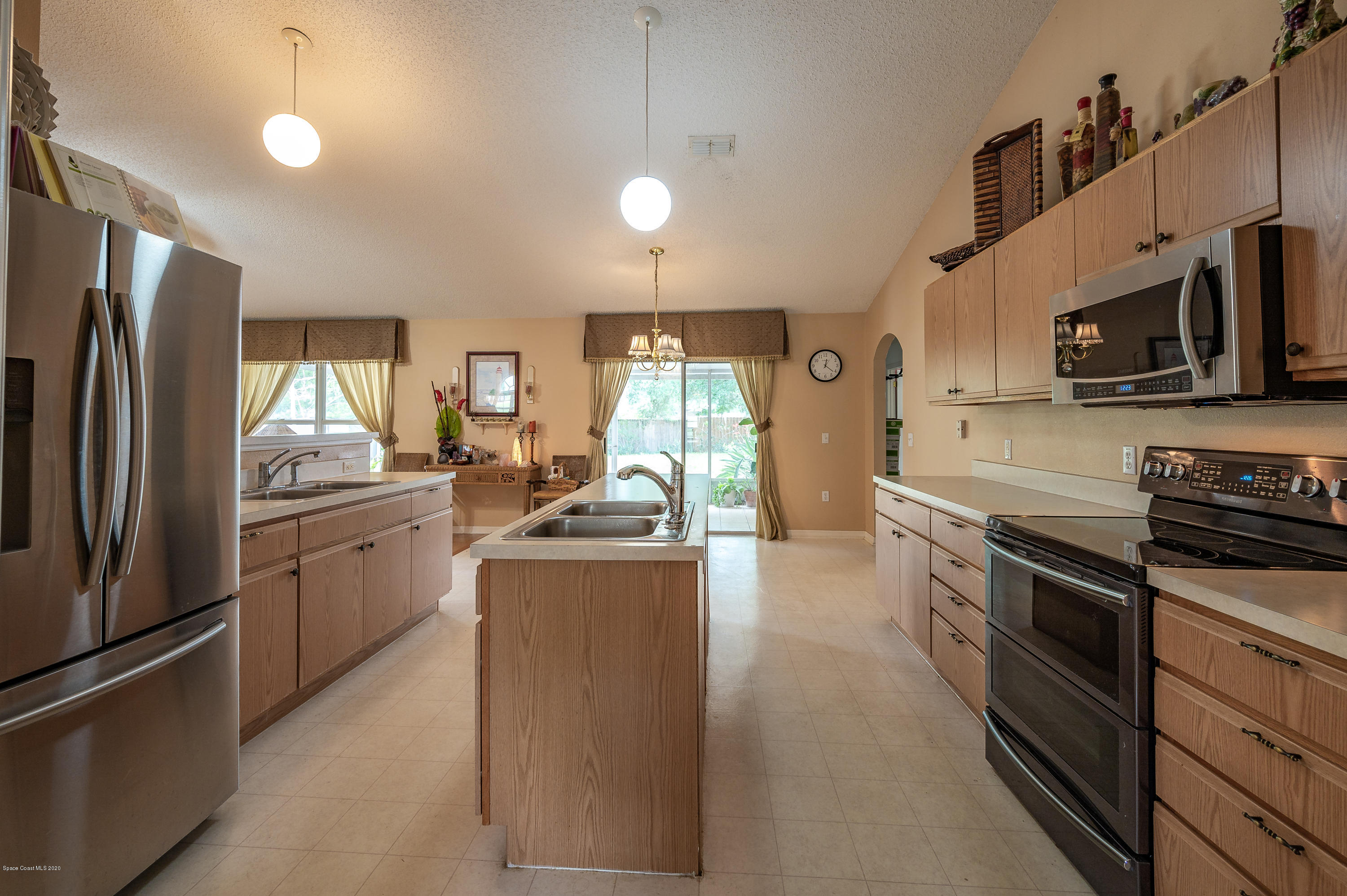 6735 Bryant Road Cocoa, FL 32927 - Photo 14 of 28 Stainless Steel Appliances