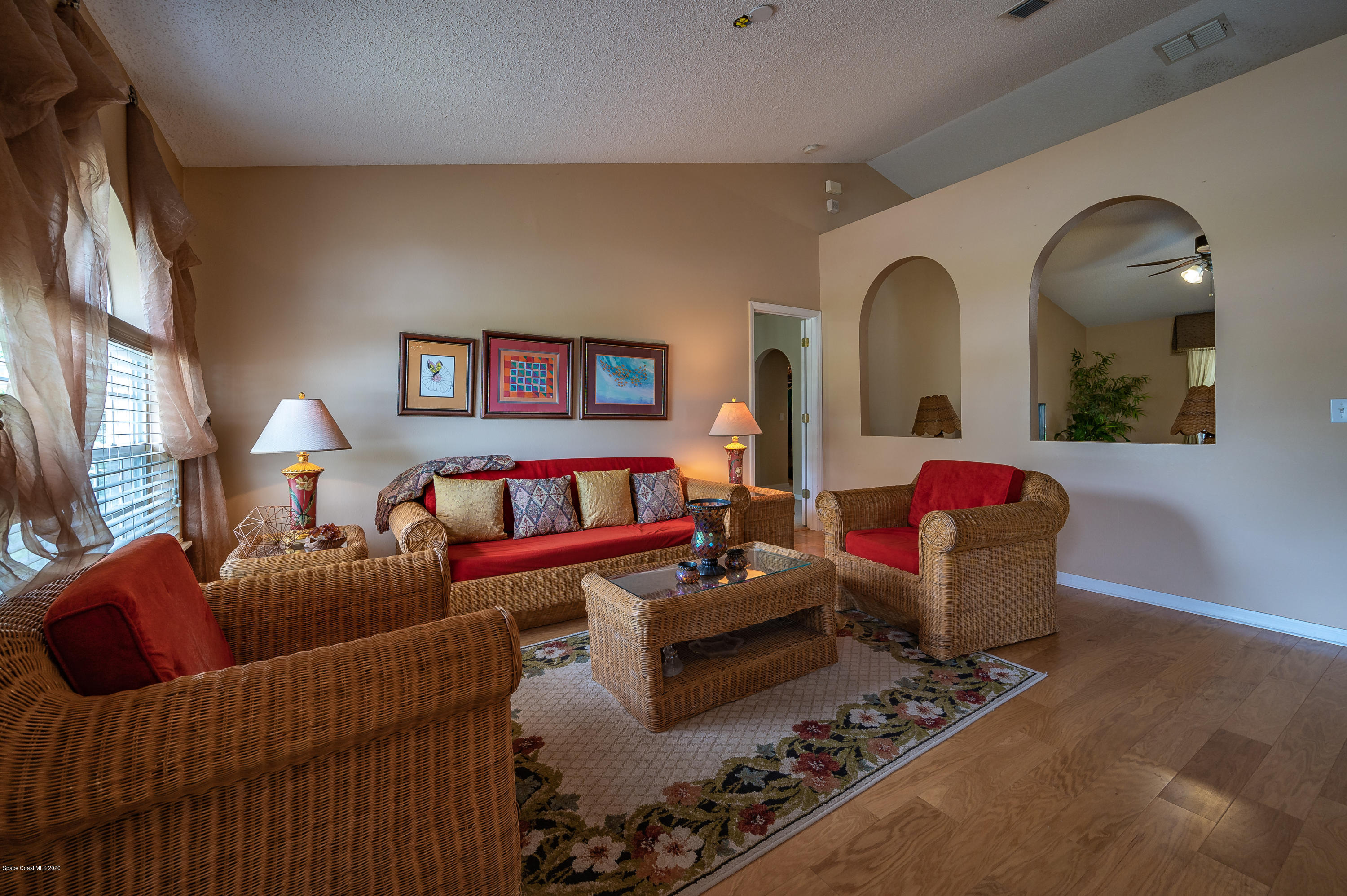 6735 Bryant Road Cocoa, FL 32927 - Photo 5 of 28 Cozy Living Room