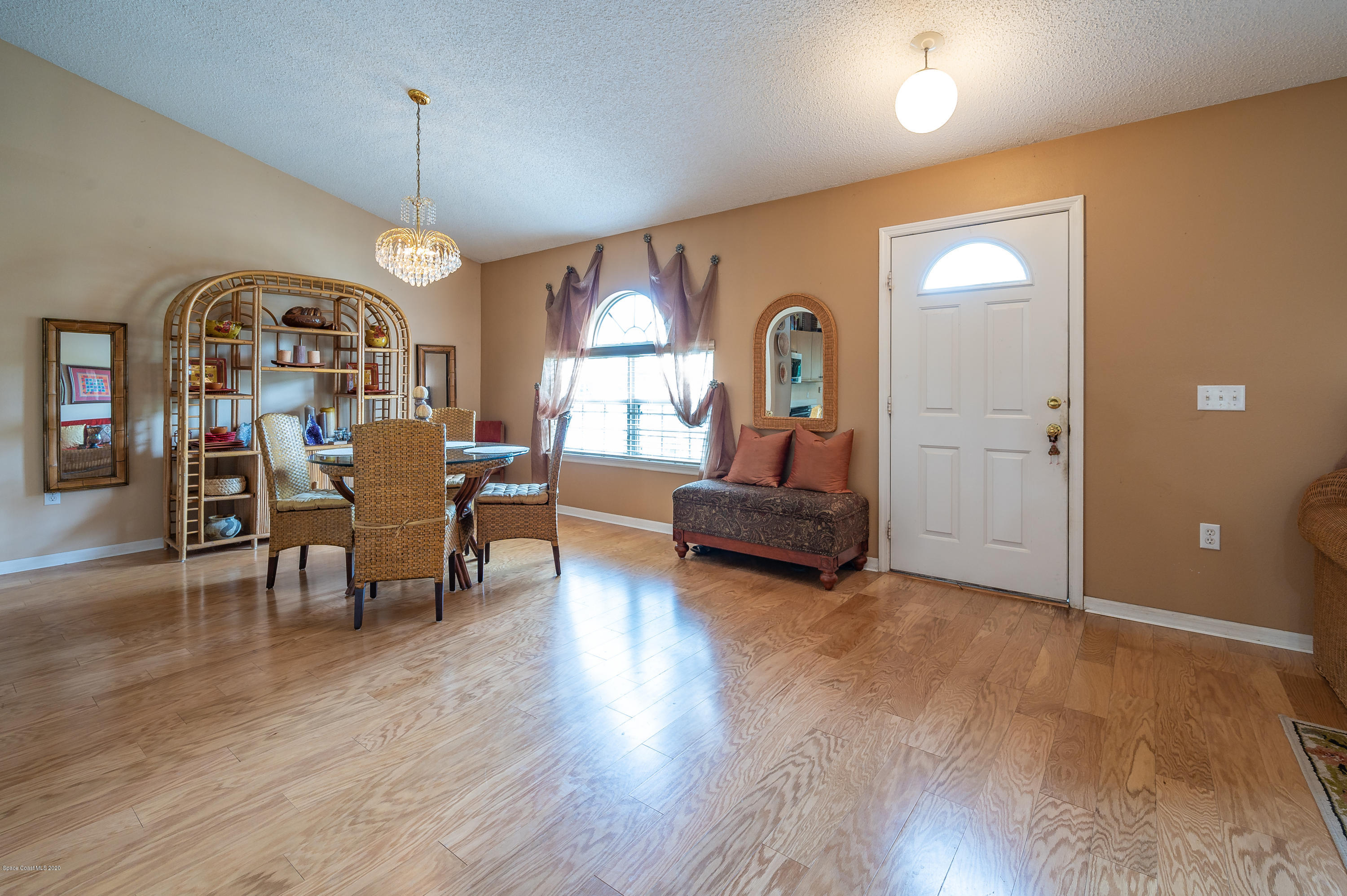 6735 Bryant Road Cocoa, FL 32927 - Photo 7 of 28 Dining Room