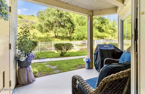 $395,000 | 5805 Oak Bend Lane, Unit 211, Oak Park, CA 91377