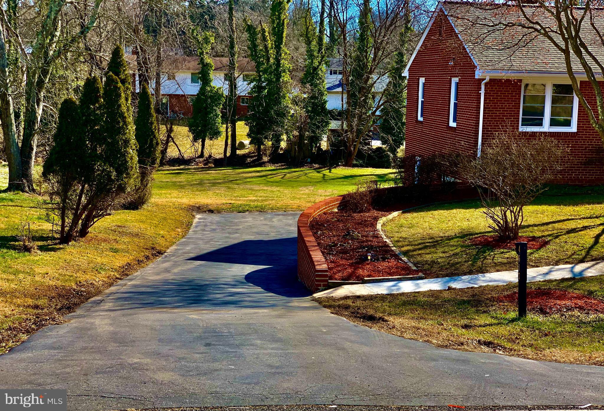 4617 Henderson Road Temple Hills, MD 20748 - Photo 2 of 50 Gallery Image 2
