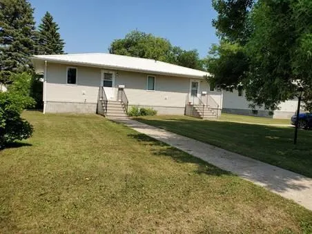 $679 | 376 4th Street East, Unit 2, Halstad, MN 56548