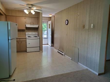 376 4th Street East, Unit 2 Halstad, MN 56548 - Photo 3 of 12