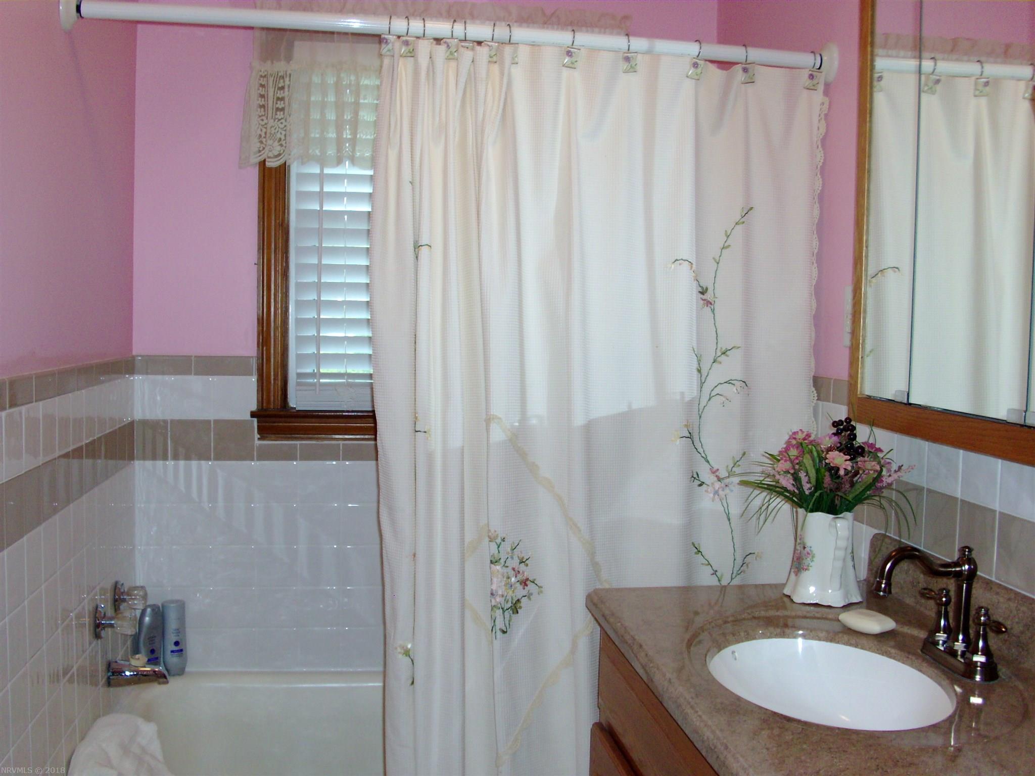 2388 Bozoo Road Peterstown, WV 24963 - Photo 16 of 21 Gallery Image 16