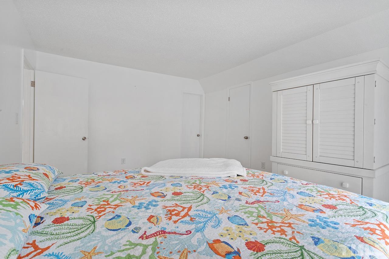 5700 Baird Drive Raleigh, NC 27606 - Photo 18 of 44