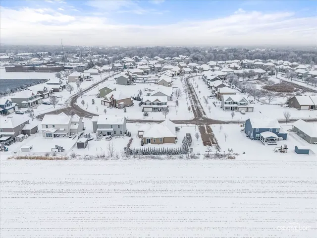 $475,000 | 1037 North Carly Circle, Yorkville, IL 60560