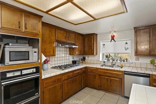 $864,000 | 16563 Tava Lane, Riverside, CA 92504