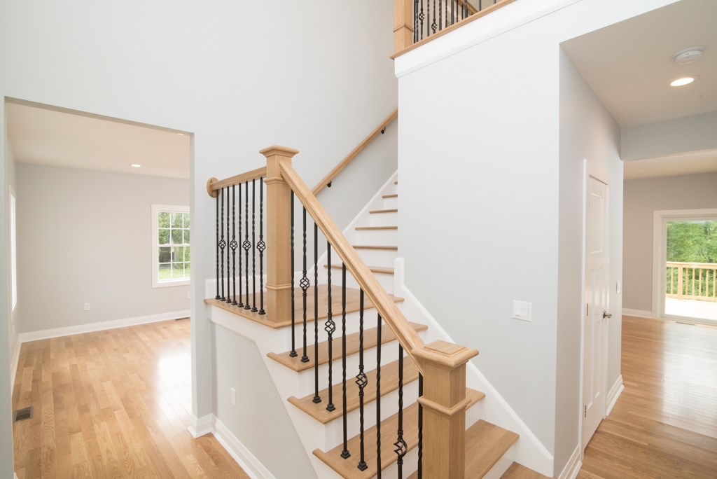 123 Cardinal Road Cranston, RI 02921 - Photo 11 of 22 Staircase
