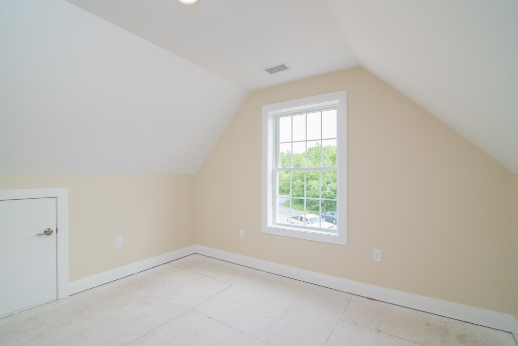 123 Cardinal Road Cranston, RI 02921 - Photo 21 of 22 2nd Fl office