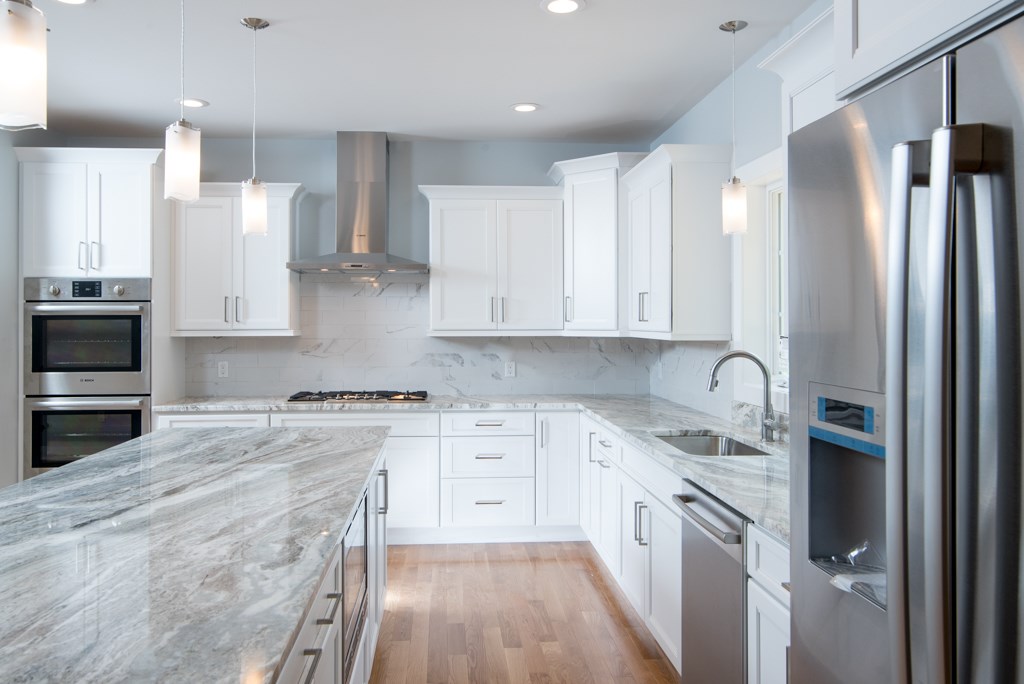 123 Cardinal Road Cranston, RI 02921 - Photo 3 of 22 Kitchen