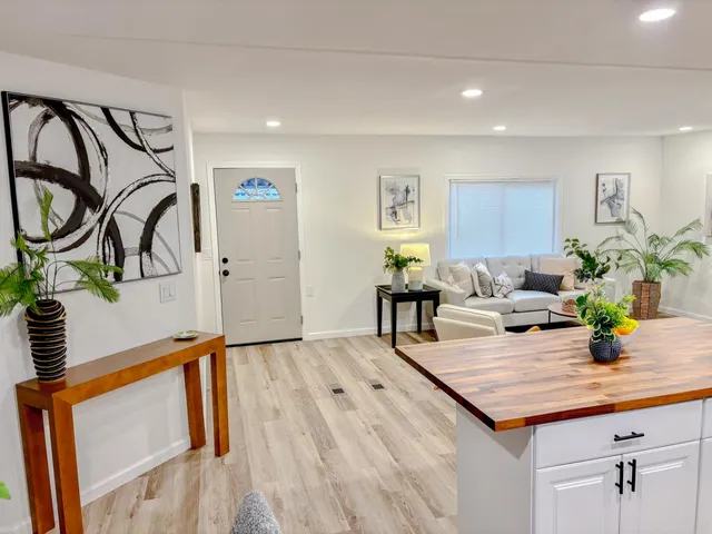 $164,900 | 7437 Sylmar Lane, Unit 178, Sacramento, CA 95842