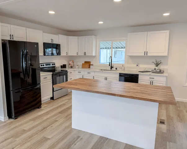 $164,900 | 7437 Sylmar Lane, Unit 178, Sacramento, CA 95842