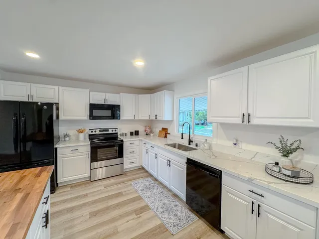 $164,900 | 7437 Sylmar Lane, Unit 178, Sacramento, CA 95842