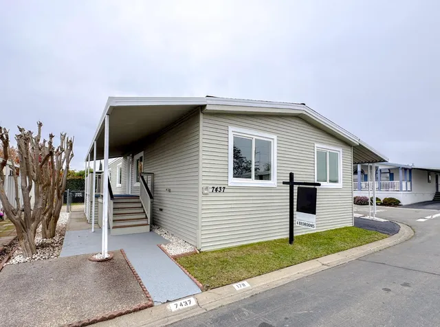 $164,900 | 7437 Sylmar Lane, Unit 178, Sacramento, CA 95842