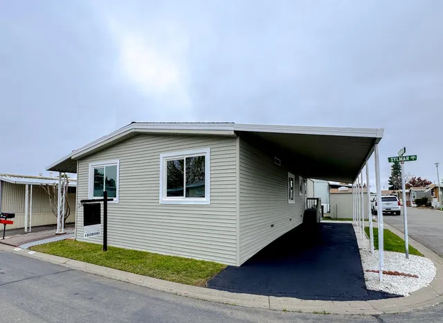 $164,900 | 7437 Sylmar Lane, Unit 178, Sacramento, CA 95842