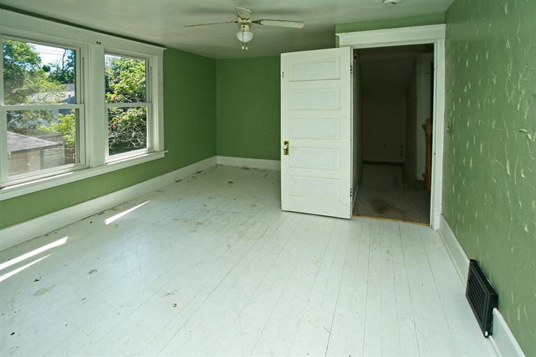 1114 Reed Avenue Kalamazoo, MI 49001 - Photo 9 of 14 Additional Photo