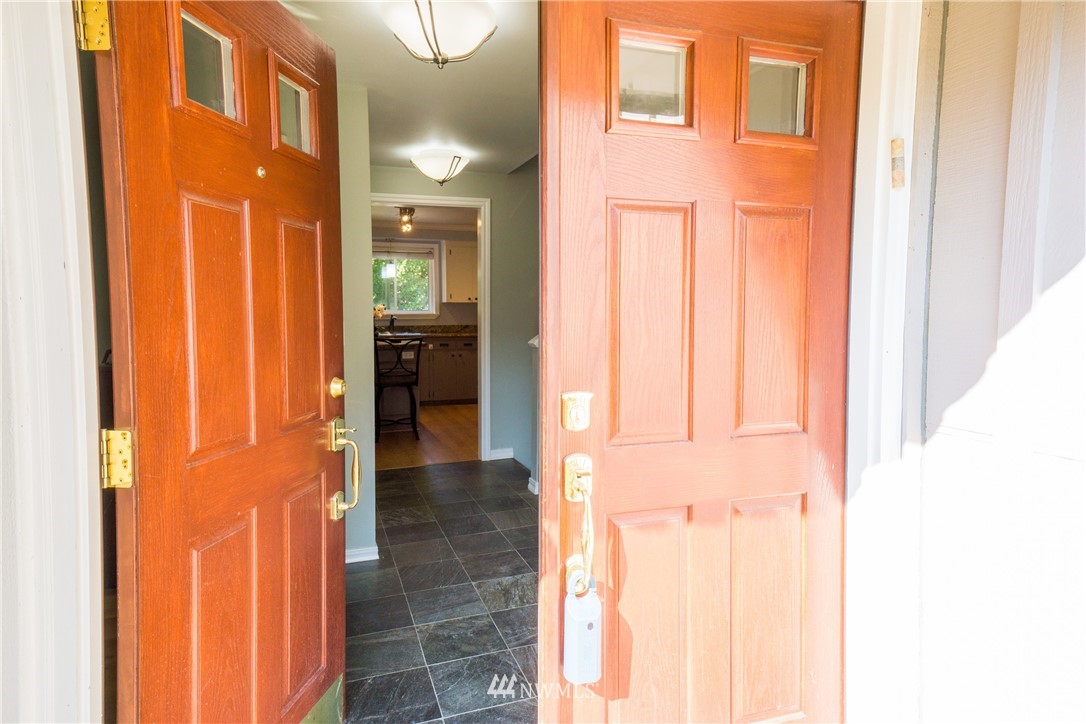 9324 Northeast 175th Street Bothell, WA 98011 - Photo 3 of 22