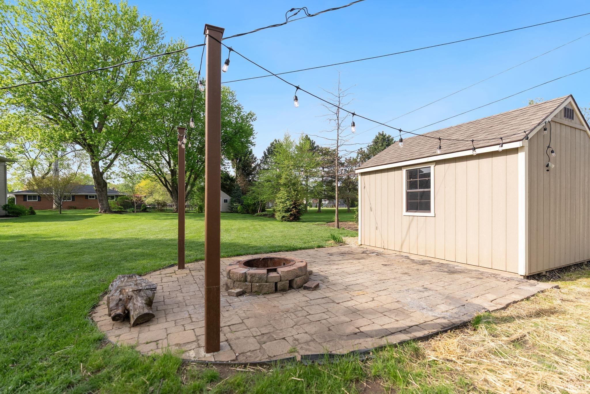 2303 South Country Club Road Warsaw, IN 46580 - Photo 10 of 33 Gallery Image 10