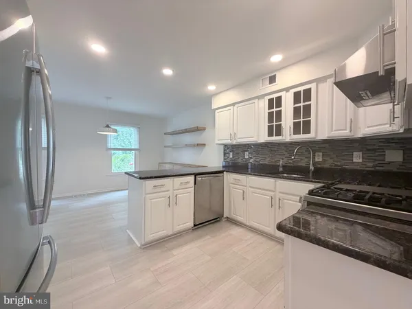 $4,800 | 7418 Crestberry Lane, Bethesda, MD 20817