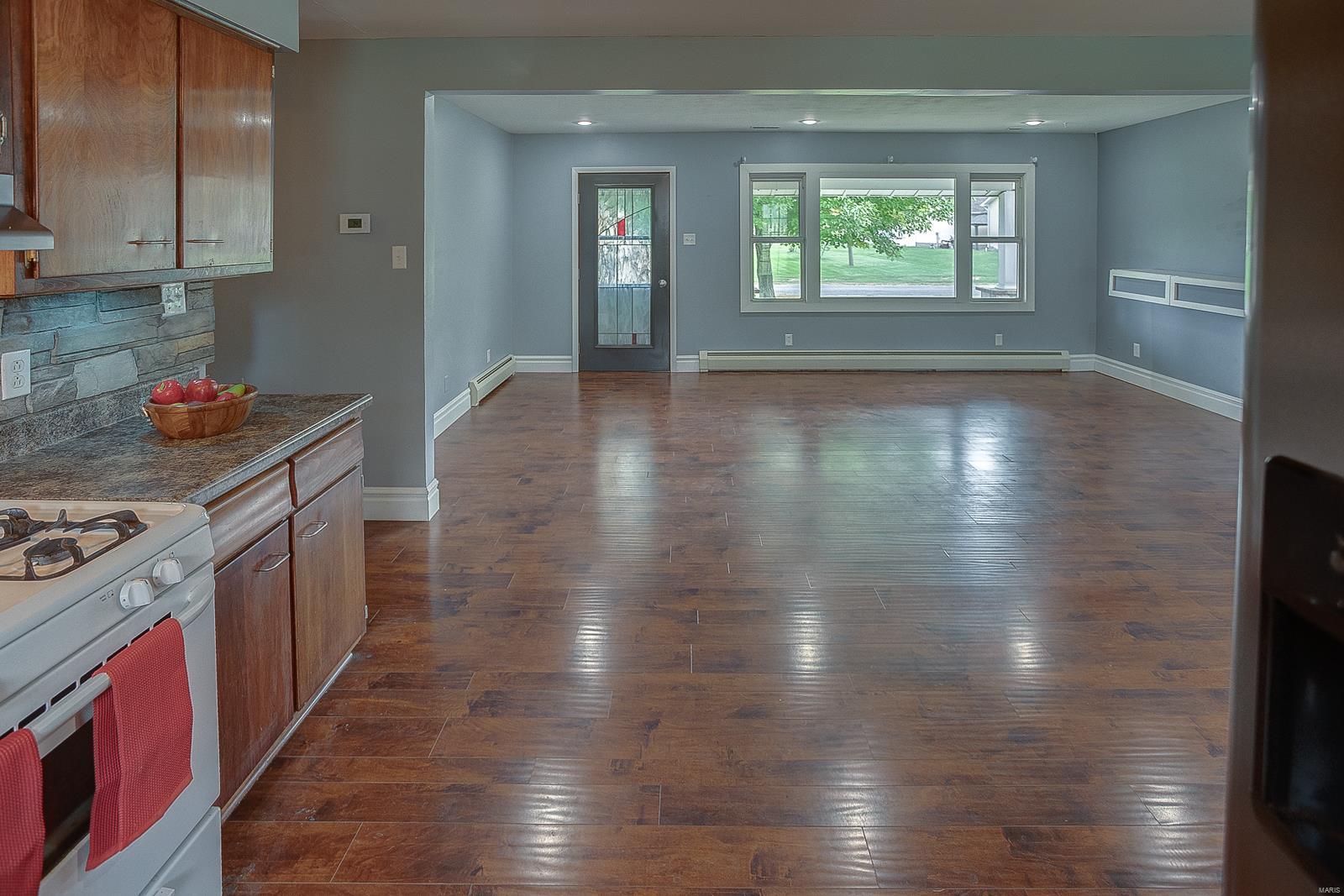 505 Benton Street Mount Olive, IL 62069 - Photo 14 of 45