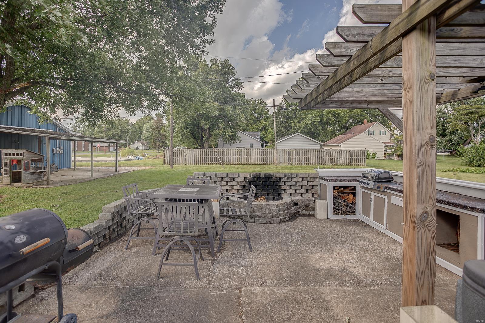 505 Benton Street Mount Olive, IL 62069 - Photo 30 of 45