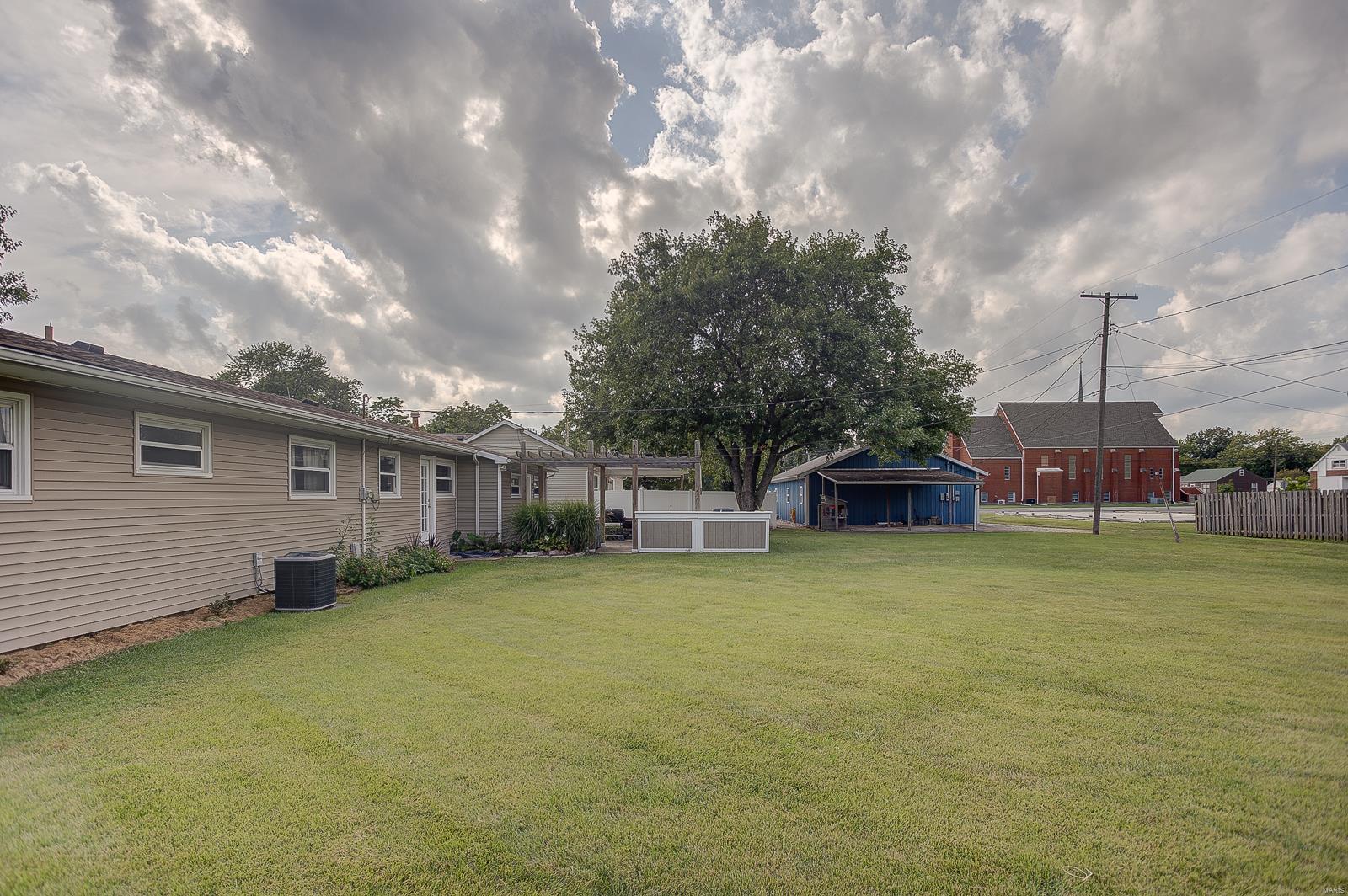 505 Benton Street Mount Olive, IL 62069 - Photo 35 of 45