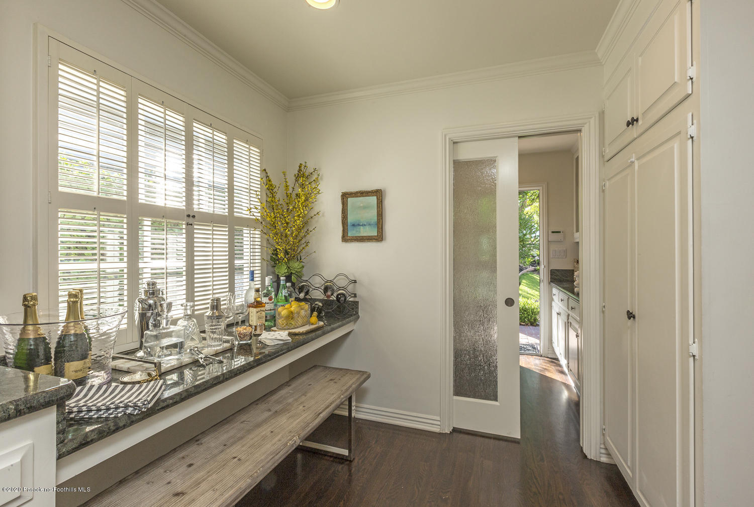 1175 Arden Road Pasadena, CA 91106 - Photo 5 of 30 a room with window