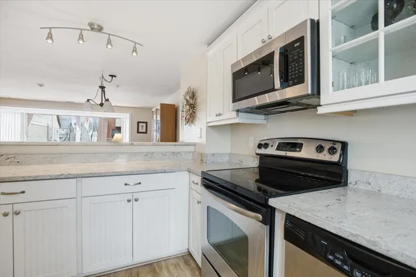 $599,000 | 989 Ocean Boulevard, Unit 8, Hampton, NH 03842