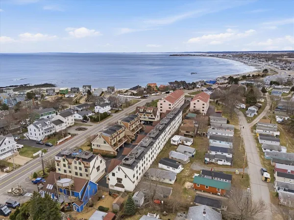 $599,000 | 989 Ocean Boulevard, Unit 8, Hampton, NH 03842