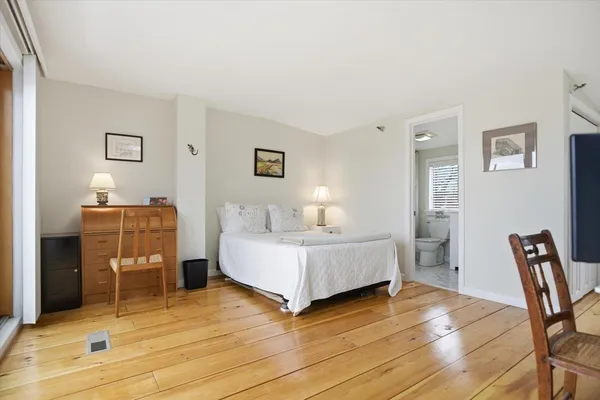 $599,000 | 989 Ocean Boulevard, Unit 8, Hampton, NH 03842