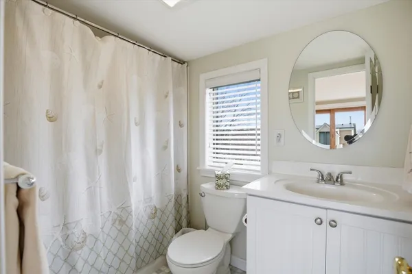 $599,000 | 989 Ocean Boulevard, Unit 8, Hampton, NH 03842