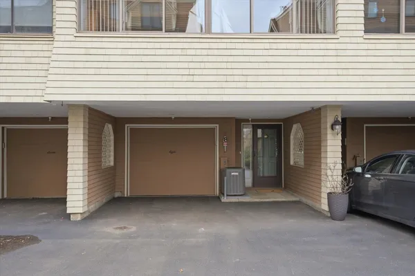 $599,000 | 989 Ocean Boulevard, Unit 8, Hampton, NH 03842