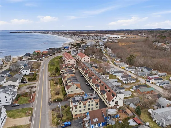 $599,000 | 989 Ocean Boulevard, Unit 8, Hampton, NH 03842