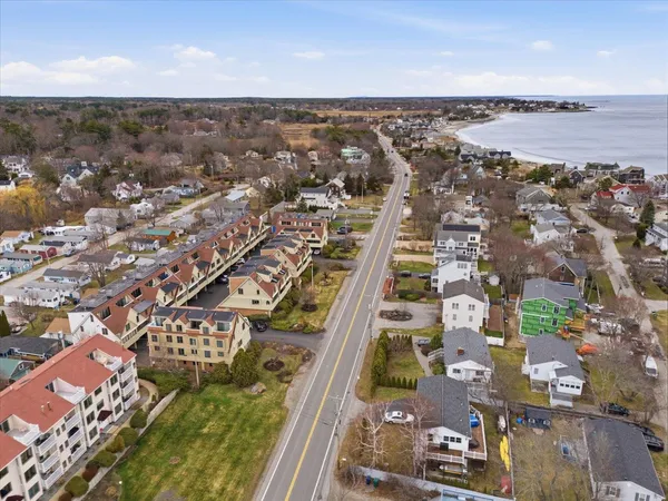 $599,000 | 989 Ocean Boulevard, Unit 8, Hampton, NH 03842