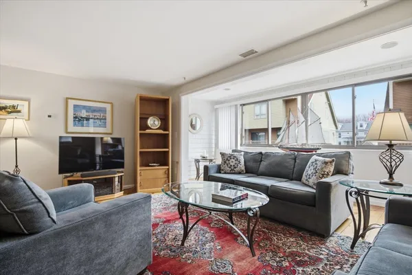 $599,000 | 989 Ocean Boulevard, Unit 8, Hampton, NH 03842