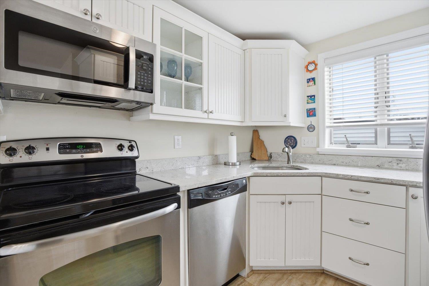 989 Ocean Boulevard, Unit 8 Hampton, NH 03842 - Photo 9 of 49