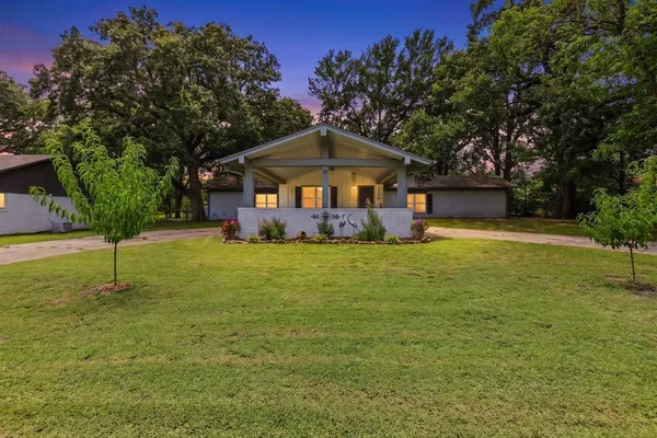 $287,900 | 3007 Tanglewood Drive, Commerce, TX 75428